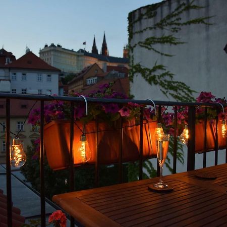 Apartman Mala Strana Прага Екстериор снимка