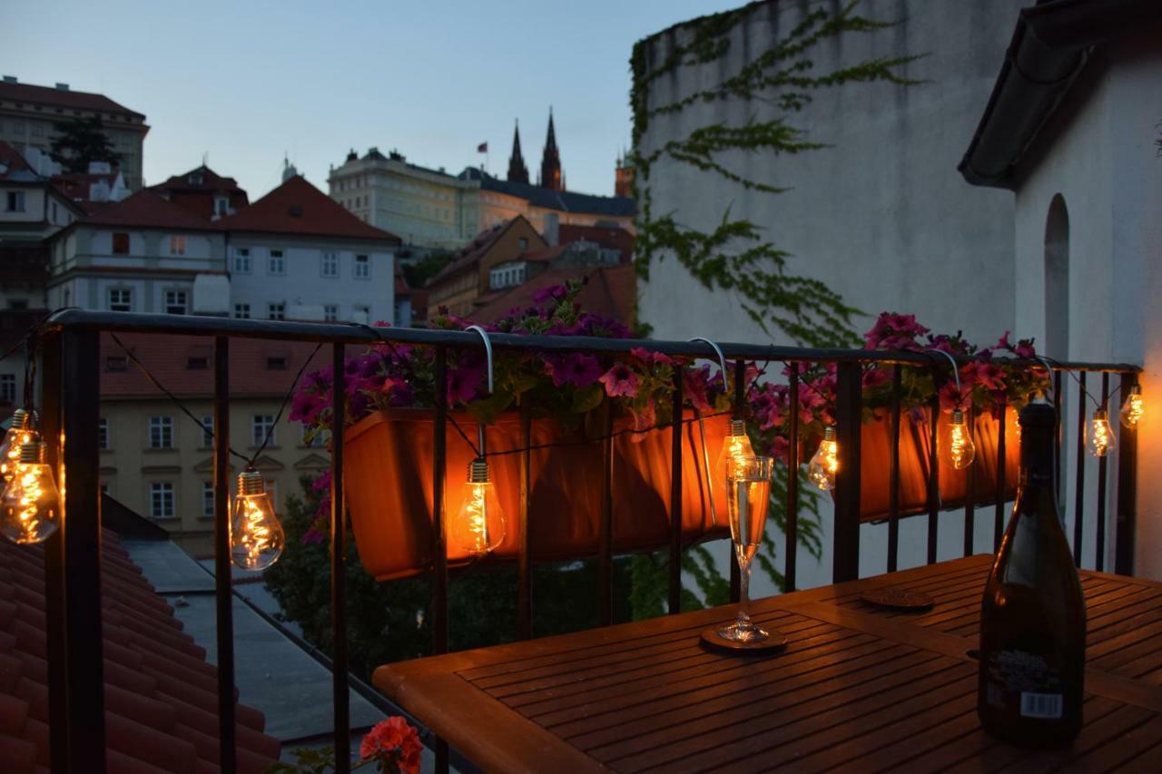 Apartman Mala Strana Прага Екстериор снимка