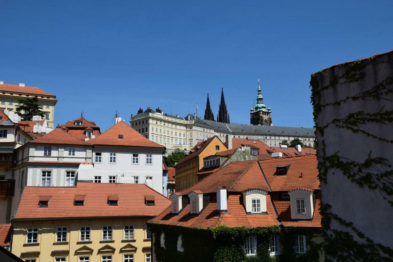 Apartman Mala Strana Прага Екстериор снимка